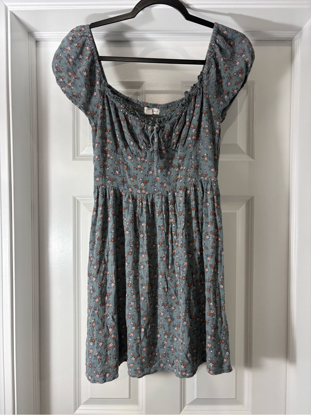 Aeropostale  Floral Puff-Sleeve Kids Dress